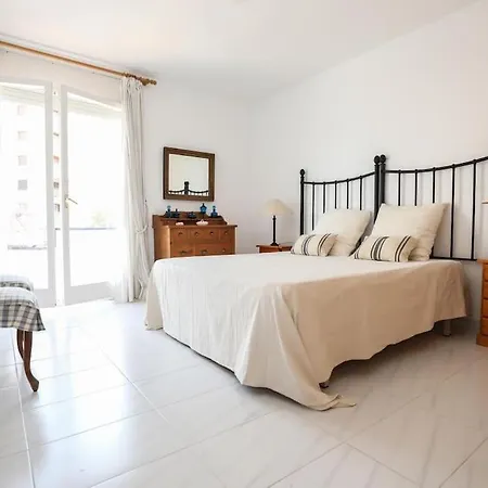 White House In Apartment